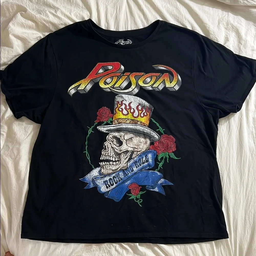 Black Graphic Tee - Short Sleeve - Picture 1 of 3